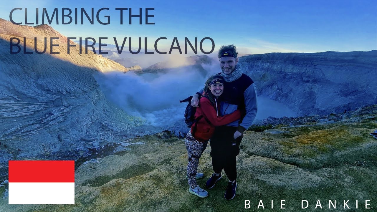 Java’s INSANE crater VULCANO! Blue fire Mount Ijen | Indonesia VLOG 5