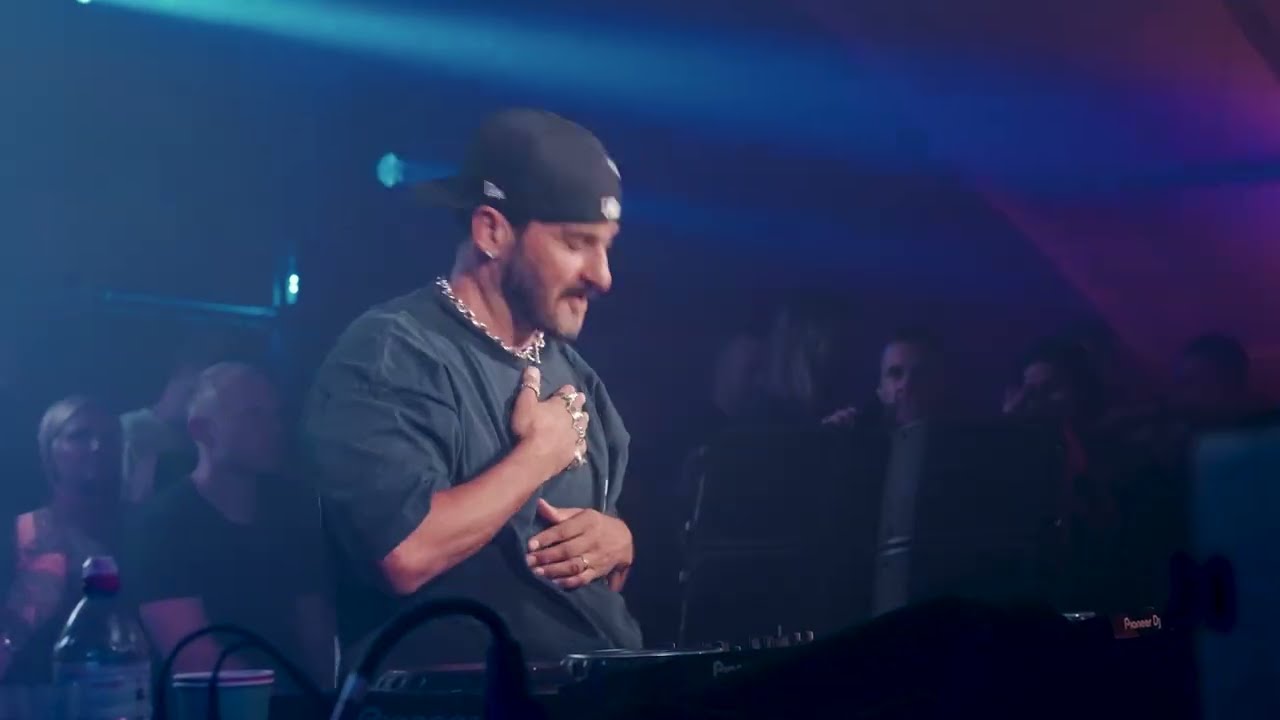 20 Years Groovy Tunes w/ Armand Van Helden