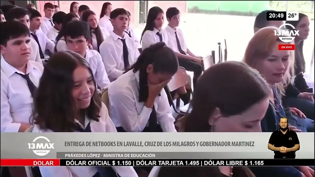 Entrega de netbooks en Lavalle, Cruz de los Milagros y Gobernador Martínez