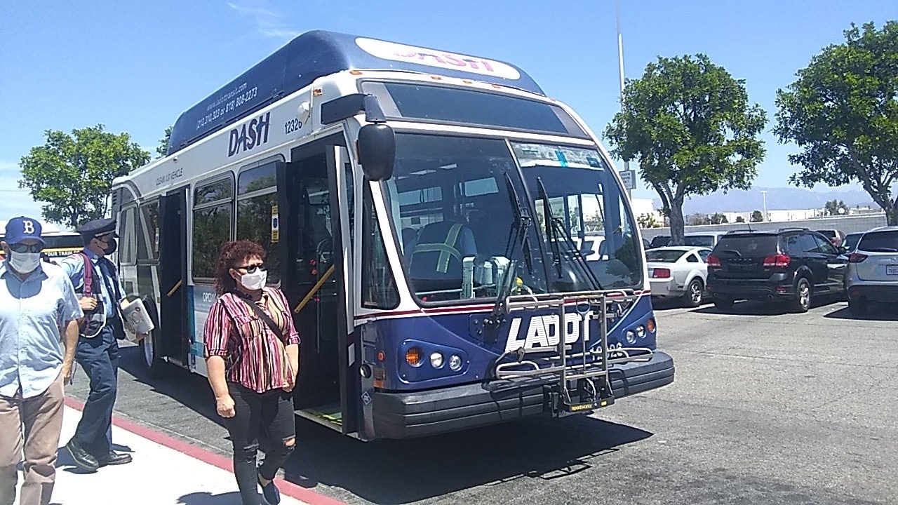 NO HVAC) 2012 LADOT ENC EZ RIDER II BRT 12326 - YouTube