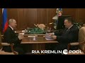 Привившийся вчера Путин проводит встречу с губернатором