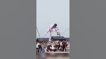 Chàng trai biểu diễn khiến mọi người kinh ngạc #shorts