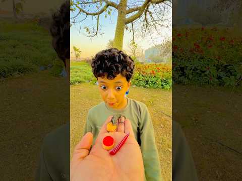 مش حتصدق الحرباء الشقية خدت الكندي بتاع البيبي