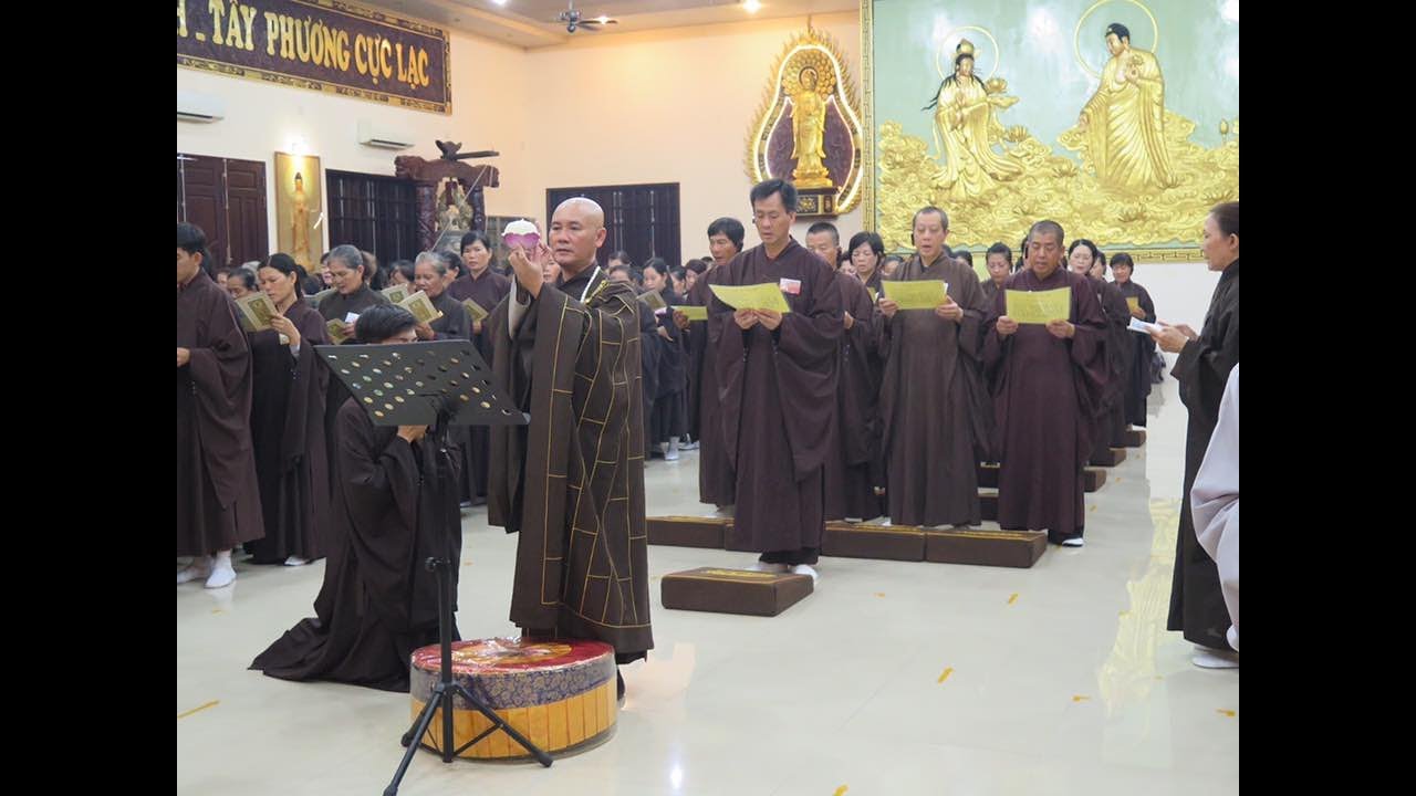 Trung phong tam thời hệ niệm chùa Kim Tiên An Giang 16 -7 -2017