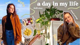 a day in my life🍂 mood swings, thrift store, beach, food :)