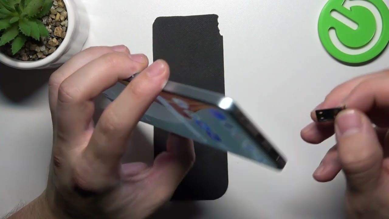 Does OnePlus Nord N30 Have SD Card Slot? Can I Extend Storage Memory by SD Card?