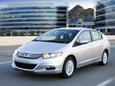 Senior Editor Edward Loh finds out just how fuel-efficient and fun to drive Honda's all-new 2010 Insight is.