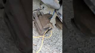 Ebay cheap ball  joint from Detroit axle failed within a year, 