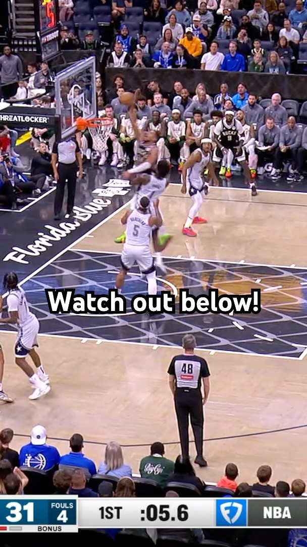 Giannis with the THUNDEROUS slam!