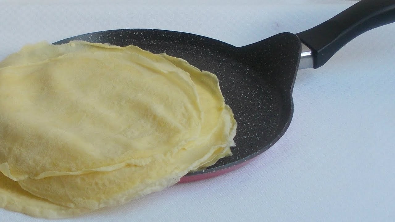 Creare crêpes perfette: padella STONELINE® con distributore di pastella.