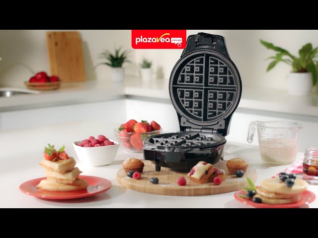 Prepara deliciosos waffles en casa con la Wafflera Multiuso Blackline.  Consíguela en plazaVea.com.pe - YouTube