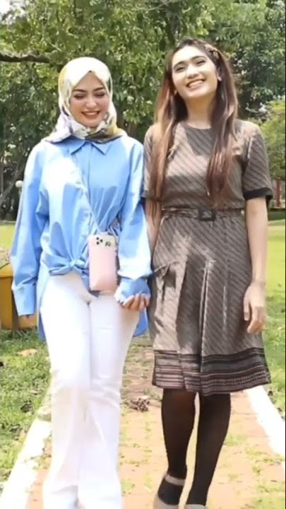 Imel Putri Cahyati dan Revi Mariska