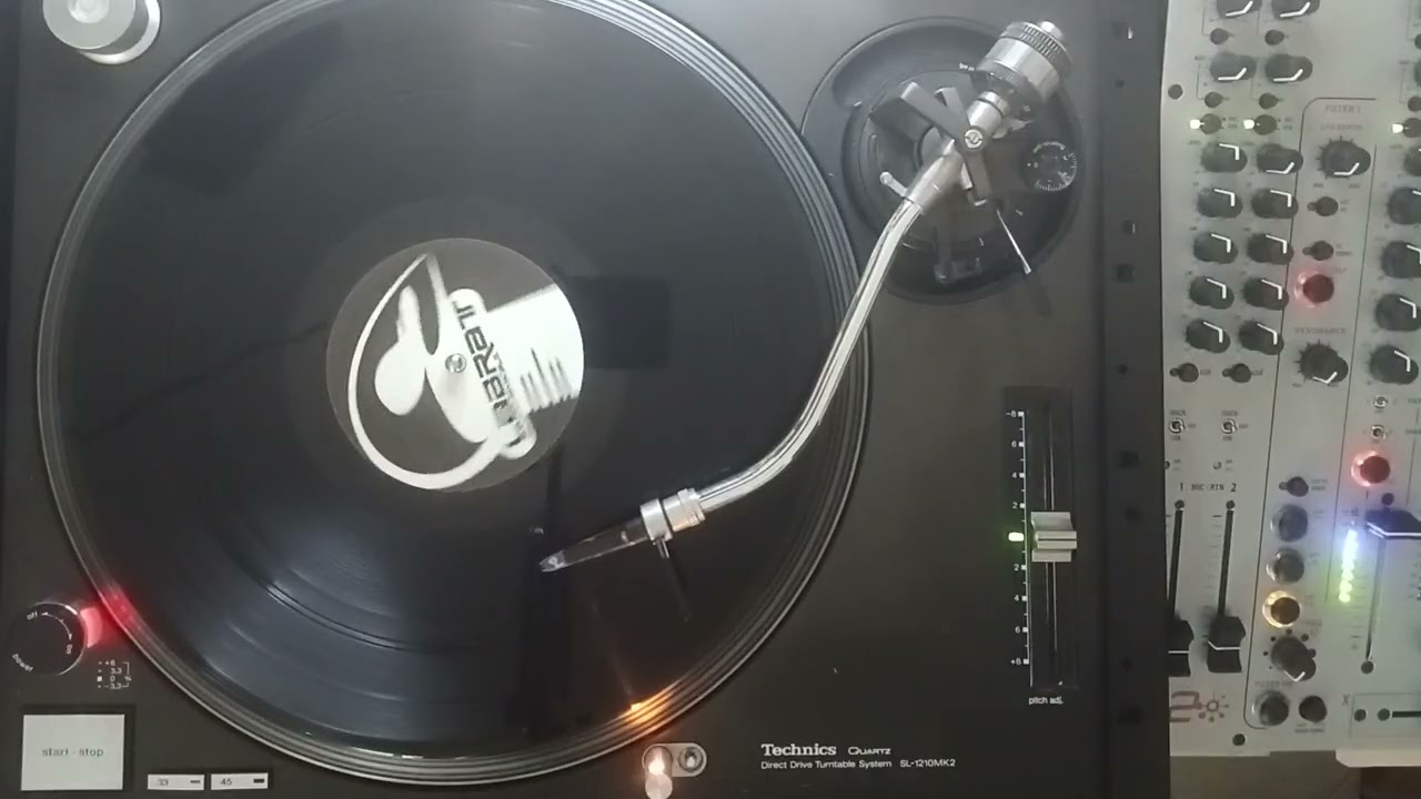 Crystal Distortion–Labrat Re Editions Vol 2  B2 Maru Anarky