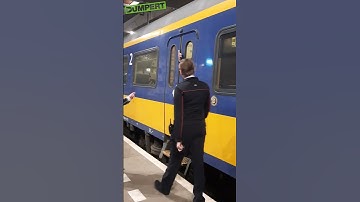 Wacht ff, ik bel je terug als mijn trein aankomt! #shorts