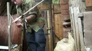 setting the spear trap