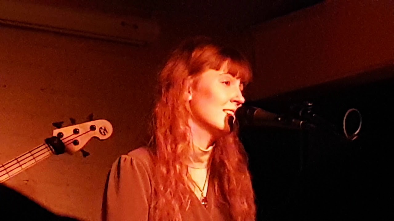 Tara Nome Doyle „Supernova" Feinkost Lampe - Hannover - 05.03.2020 - Alchemy Tour adlı videoyu YouTube'da izle Tara Nome Doyle „Supernova" Feinkost Lampe - Hannover - 05.03.2020 - Alchemy Tour adlı videoyu YouTube'da izle