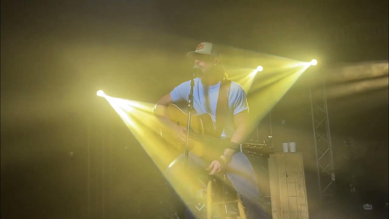Riley Green - I Wish Grandpas Never Died (Live) - @ Knockin’ Boots Saloon - Gainesville, Florida Riley Green - I Wish Grandpas Never Died (Live) - @ Knockin’ Boots Saloon - Gainesville, Florida