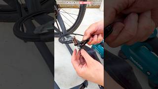 自転車の空気がすぐ抜ける!? パンク修理する前にバルブをチェック!