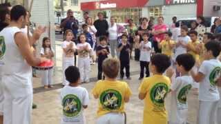 Crianças na Roda - Capoeira Filhos da Roda BC