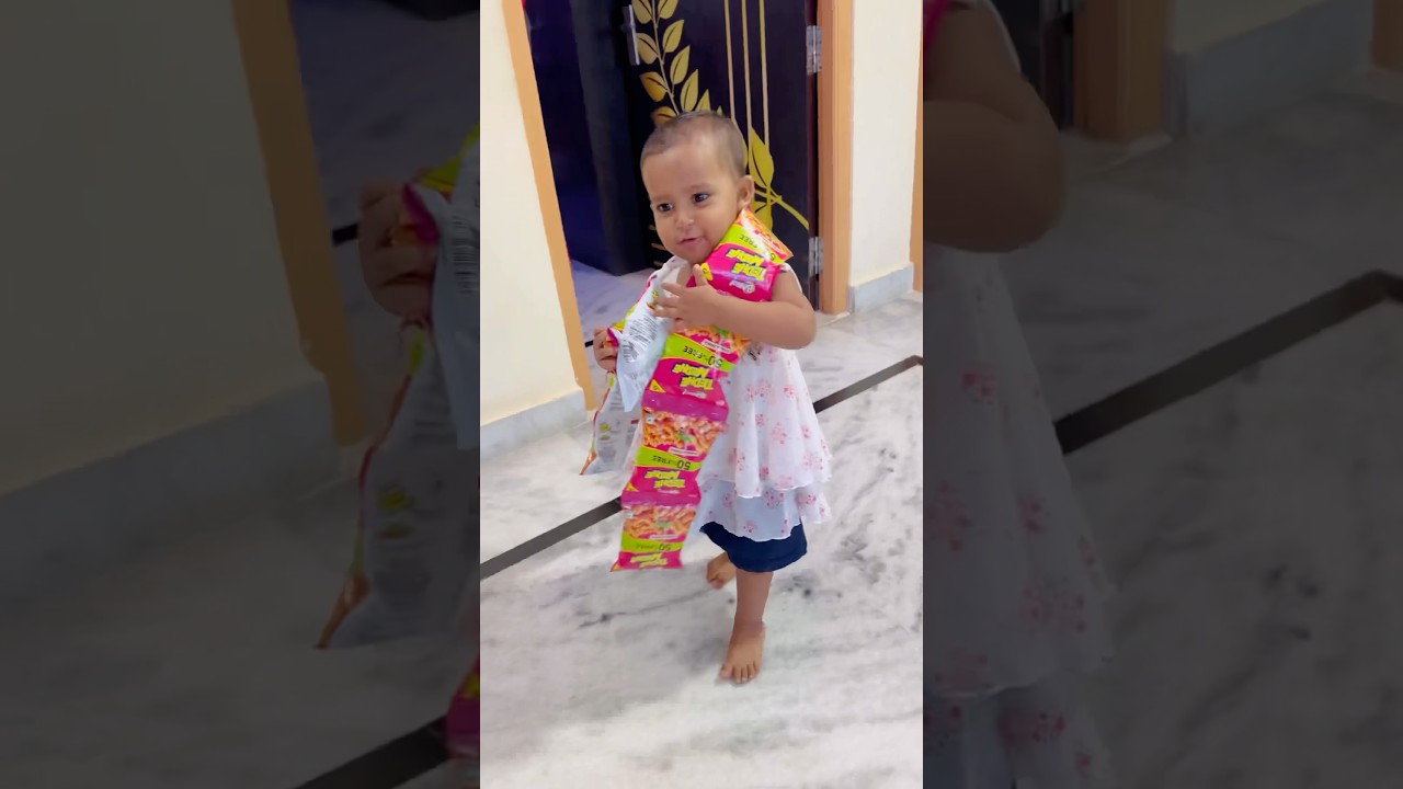 Riyanshi Babu Aur Naina Main Competition | Mr & Mrs Rv | #viralshorts #story #shorts