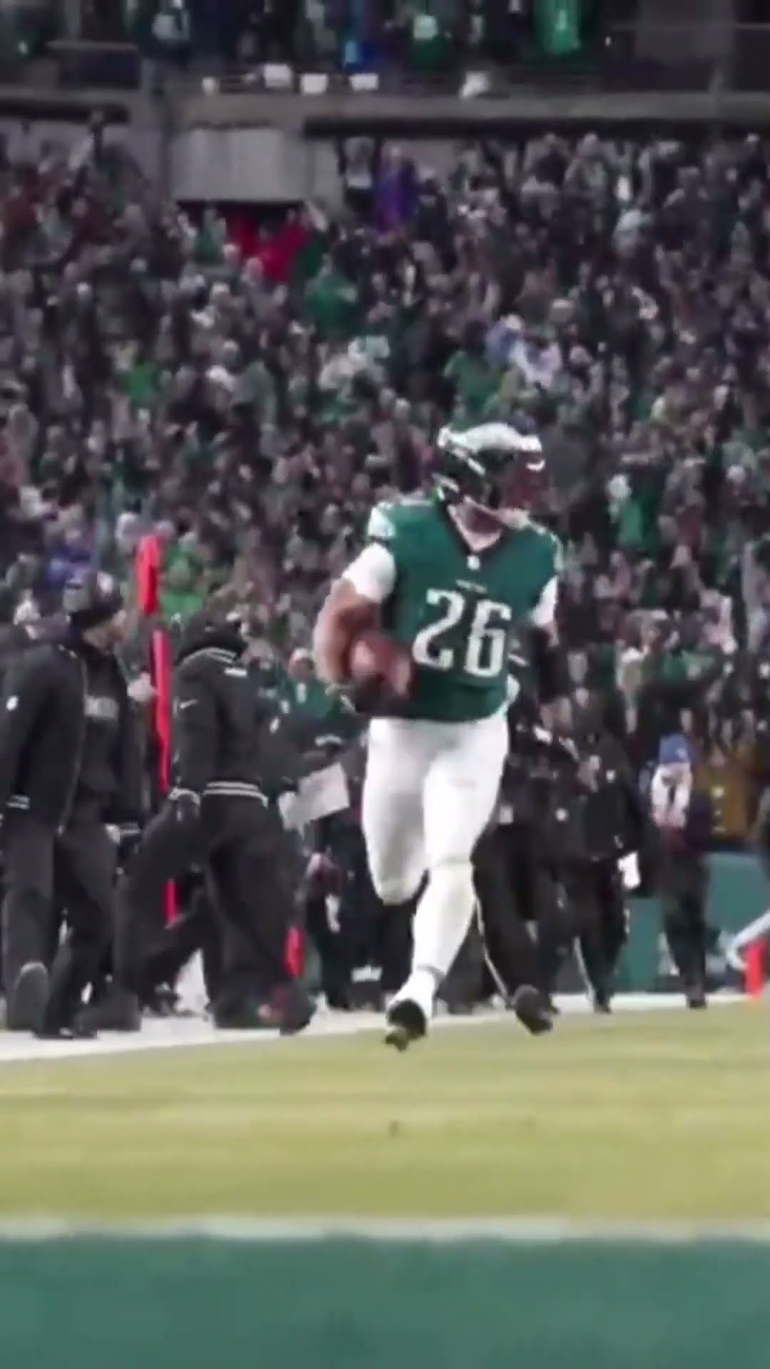 Saquon Barkley, you beautiful, beautiful human being ?? Eagles vs Rams Divsional Round Highlights