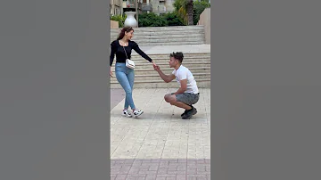 الايام بتتحكلي لما ببص لعينك Bosyahmed50 