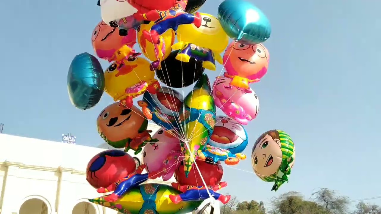 Helium Gas Balloons l Flying Balloons l Airswimmer Balloons
