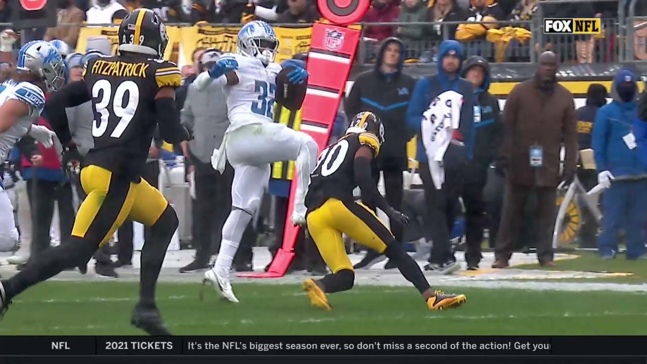 D'Andre Swift Just Jumping Over People Now