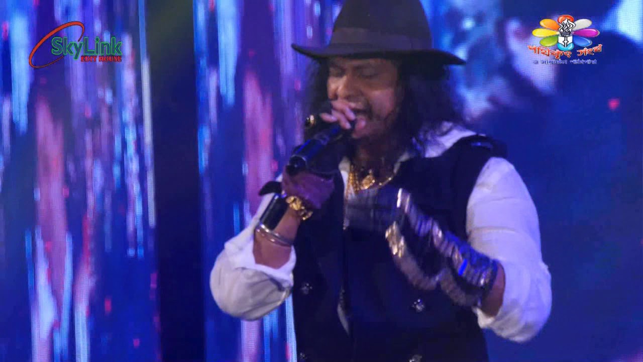 Vinod  Rathod & Chandni Mukherjee Live Performance Song ..Chhupana Bhi Nahin Aata..