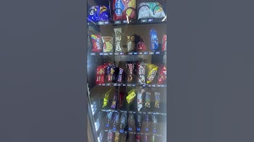 Abu Dhabi Vending Machine #vendingmachine #food #dubai #abudhabi #snacks #expat #viral #cookies