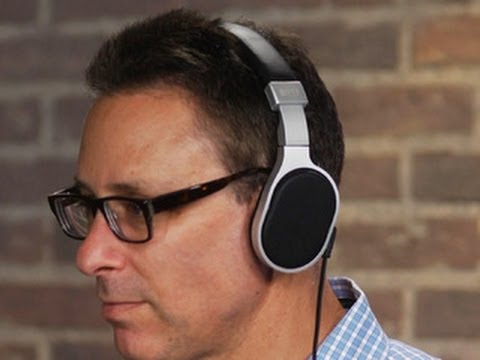 KEF M500 on-ear headphones: Sleek and comfy
