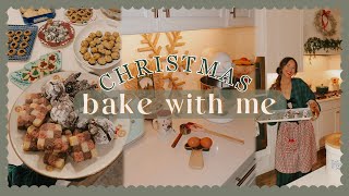 CHRISTMAS BAKE WITH ME | crinkle cookies & neapolitan checkerboard shortbread!