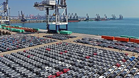 China hits back at US and will raise tariffs on American goods from 84% to 125%