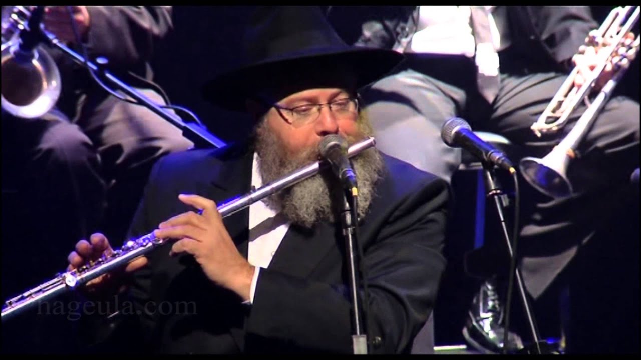 אבי פיאמנטה במחרוזת שירים