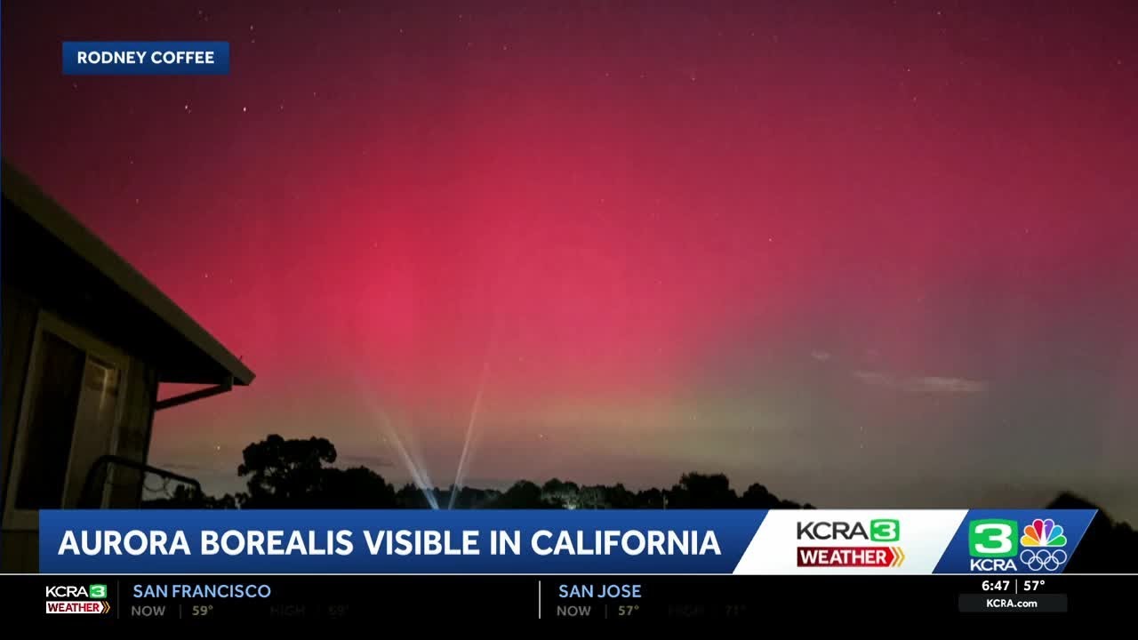Northern Lights are visible across California - YouTube