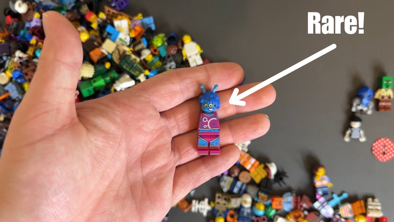 Part 1 of $600 for 6 Pounds of Minifigures!