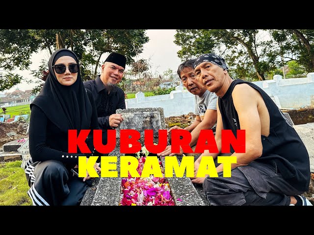 PAPAH AHMAD DHANI DI KUBUR DIKUBURAN KERAMAT class=