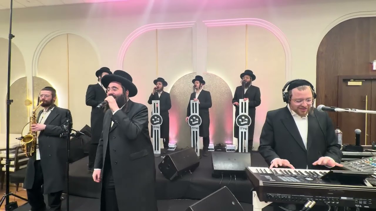 Sruly Singer on the keys & Shaya La Bron & Shira Choir @ Shloimy Friedman