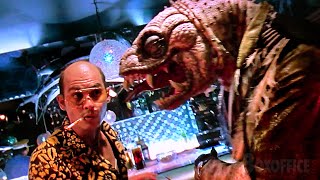 El Bar del Lagarto | Miedo y asco en Las Vegas | Clip en Español