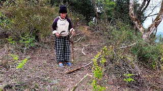 Rita collects firewood and prepares chatpate @Ritarojan