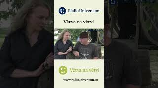 Bloger Ladislav Větvička na Rádiu Universum s pořadem Větva na větvi