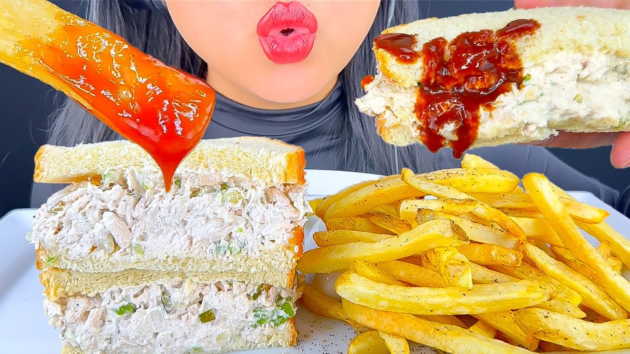 ASMR TUNA SANDWICH & FRIES