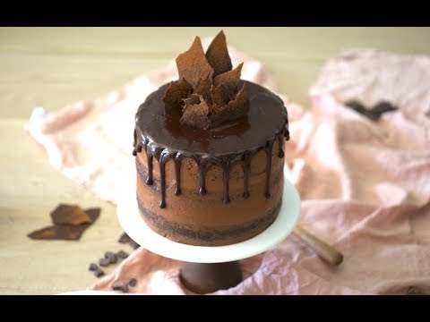 How to Make Chocolate Zucchini Cake