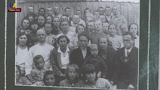 Выставка "Прерванный урок" открылась в заповеднике Быковнянские могилы Выставка "Прерванный урок" открылась в заповеднике Быковнянские могилы