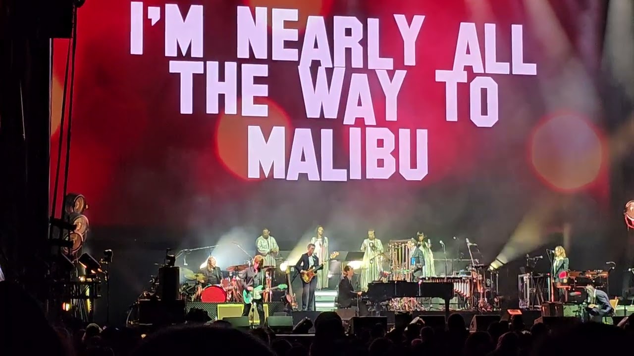 Watch Nick Cave & The Bad Seeds play 'Hollywood' live for the