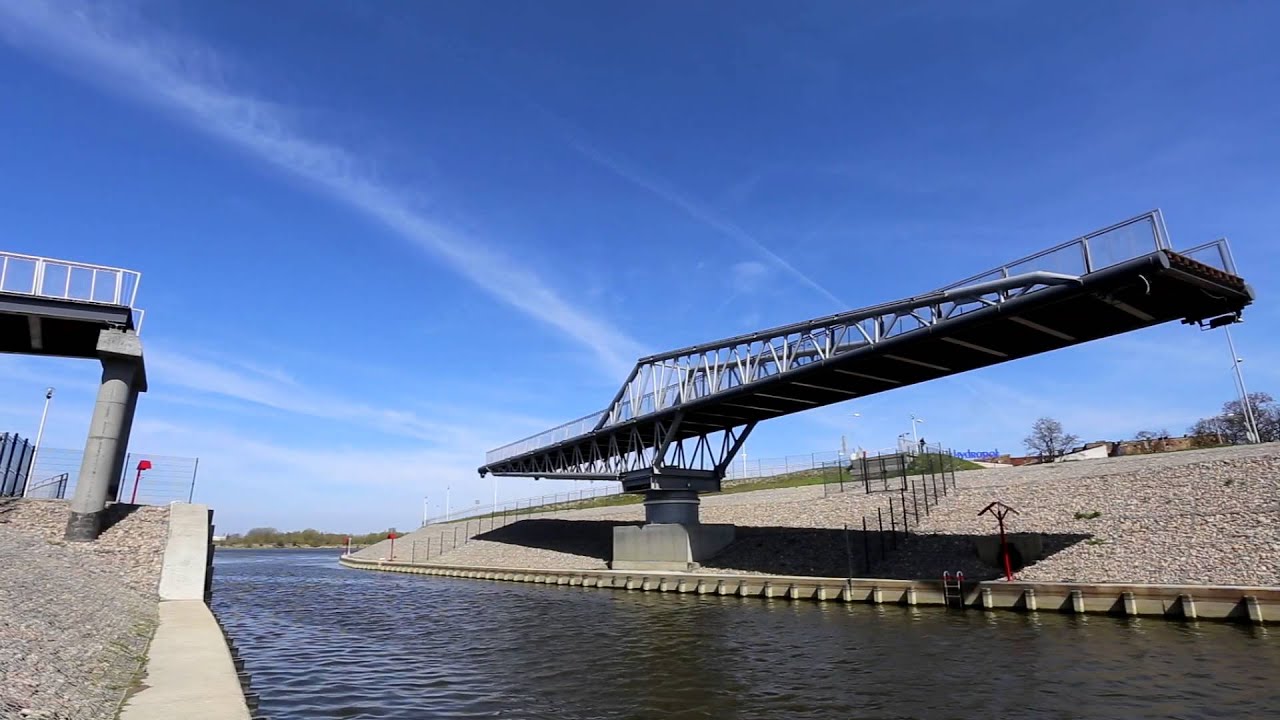 Ciekawy most obrotowy w Grudziądzu