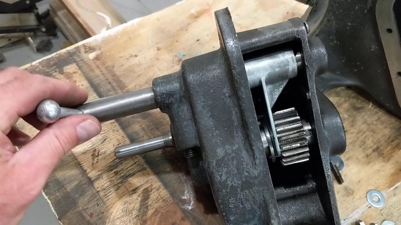 14" woodmetal band saw gear box(2) YouTube