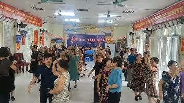 Chachacha người cao tuổi - tập luyện vũ điệu cha cha cha của CLB Khiêu vũ Phường Phúc La Hà Đông