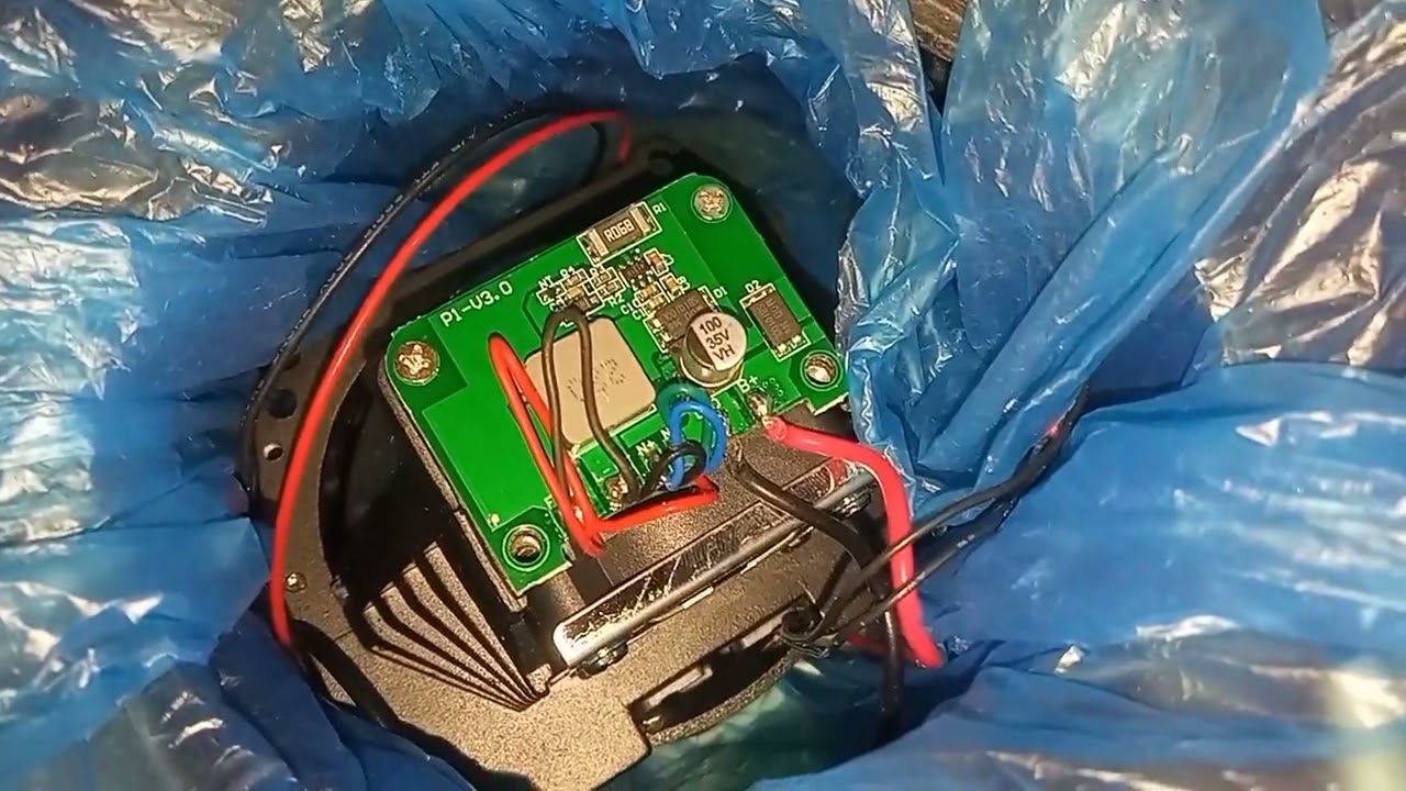 Установка Optima Premium Bi-LED Lens Competizione 4700K, 3.0", 12V, 40W на Меган 2