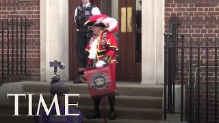 The Unofficial Town Crier Announces Birth Of Royal Baby No. 3 | TIME